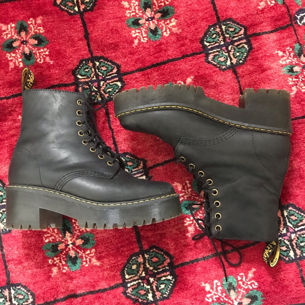 Dr Marten Shriver Platform Boot